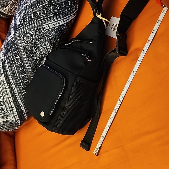 New House of Hallow 1960 small backpack - Picture 6 of 16